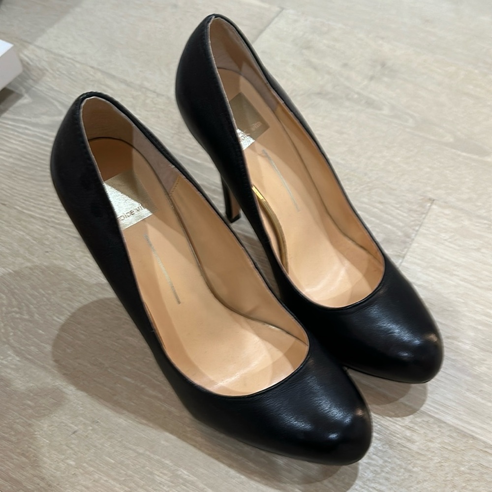 Black Dolce Vita heels